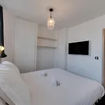 Swan - Design Facing Apartment *